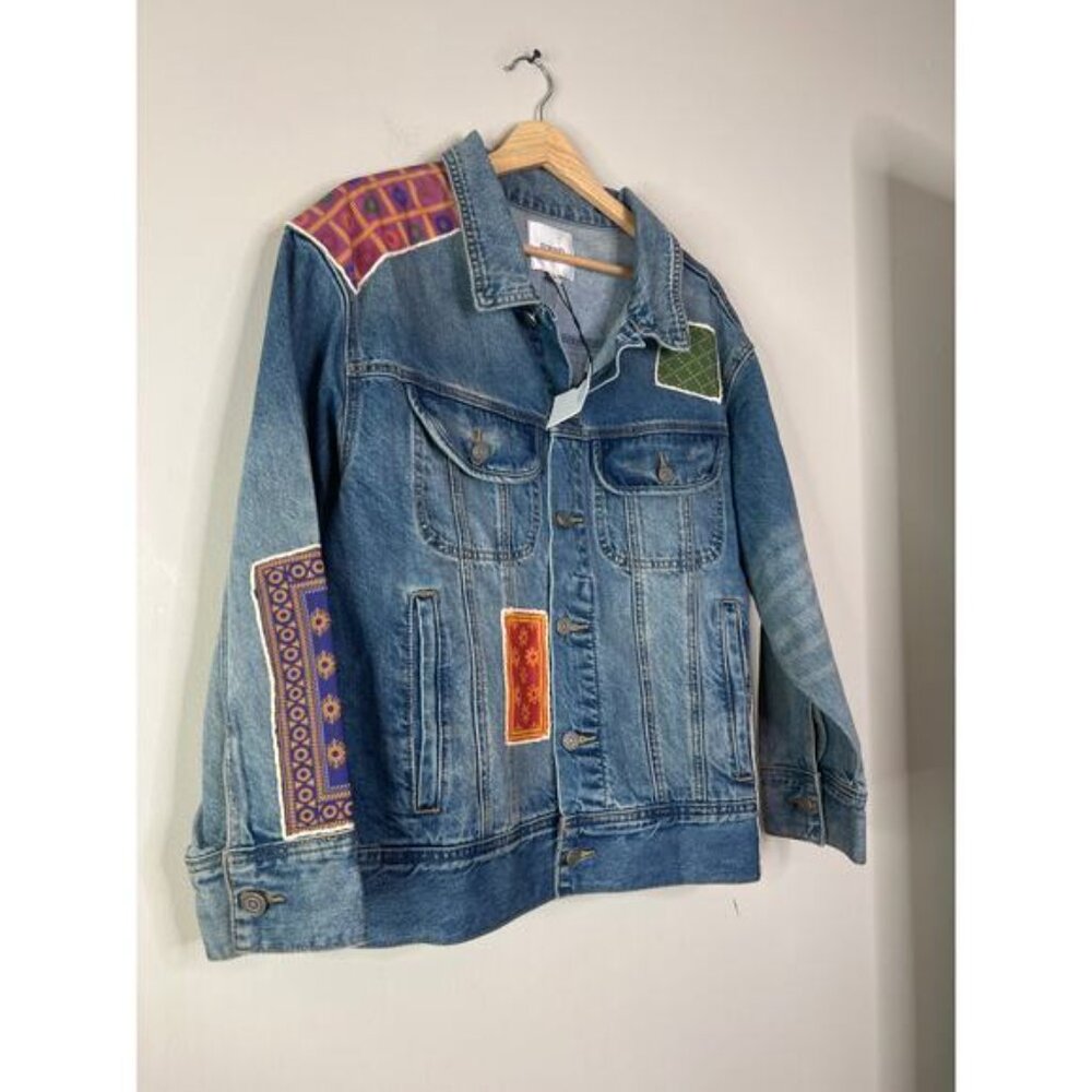 NWT Found Kantha Patchwork Denim Collared Neckline Trucker Button Jacket Blue - Picture 3 of 7